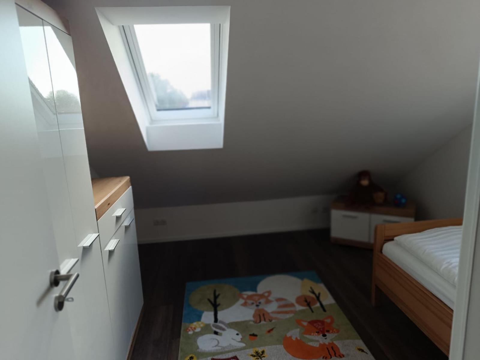Moderne Ferienwohnung Fuer Familien Im Dachgeschoss Bosau المظهر الخارجي الصورة