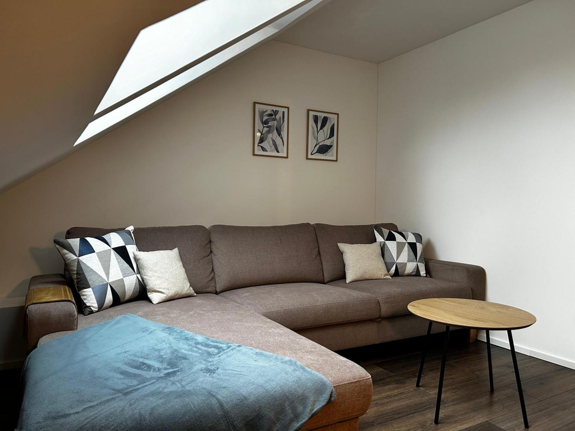 Moderne Ferienwohnung Fuer Familien Im Dachgeschoss Bosau المظهر الخارجي الصورة