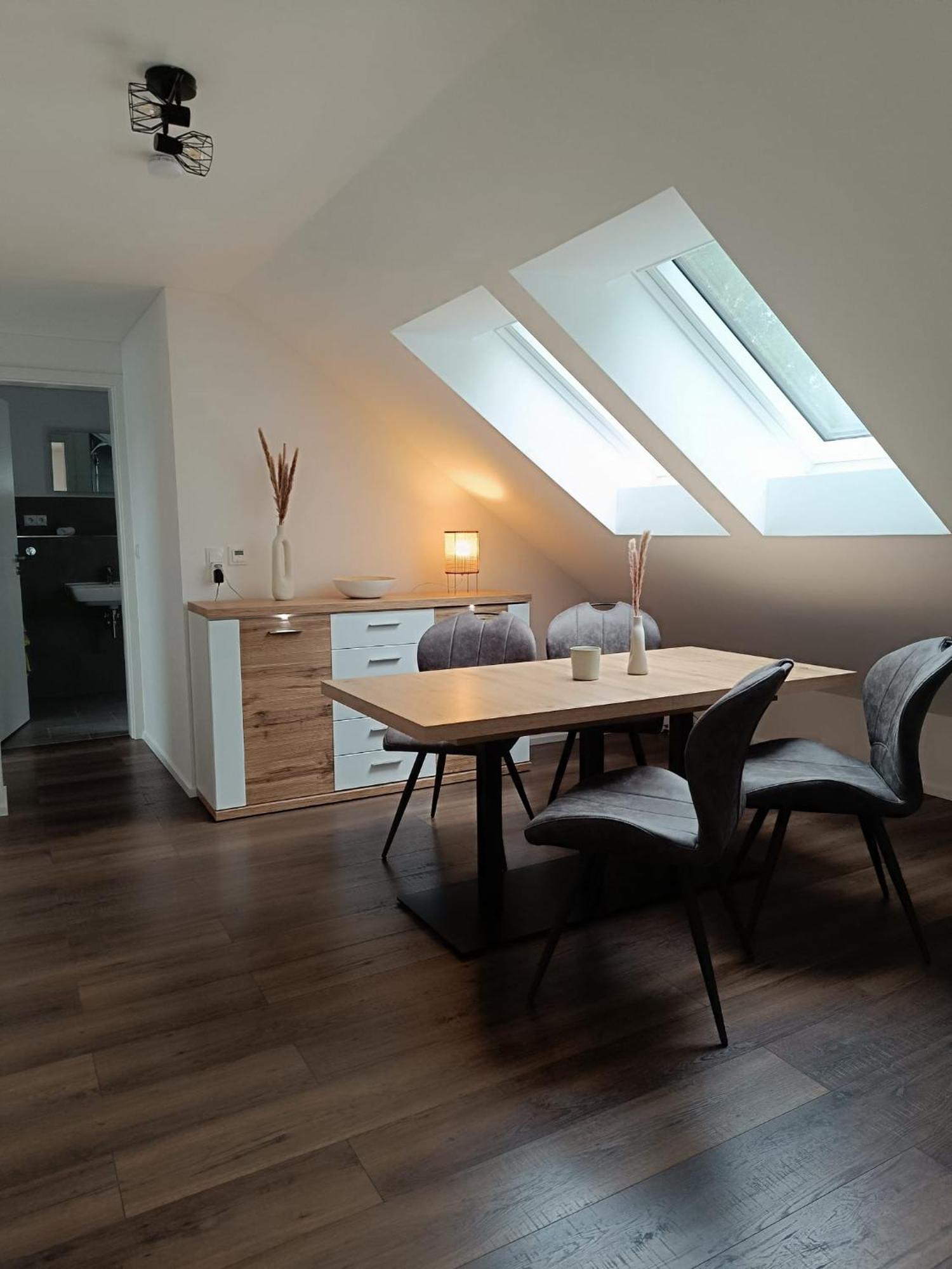 Moderne Ferienwohnung Fuer Familien Im Dachgeschoss Bosau المظهر الخارجي الصورة